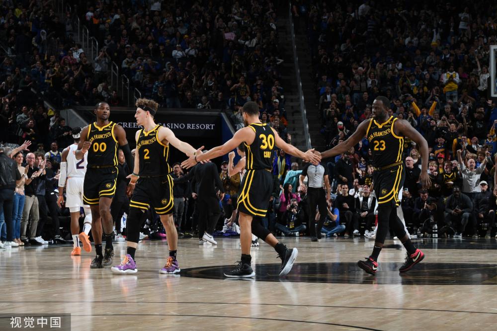 多名巨星同 多名巨星同